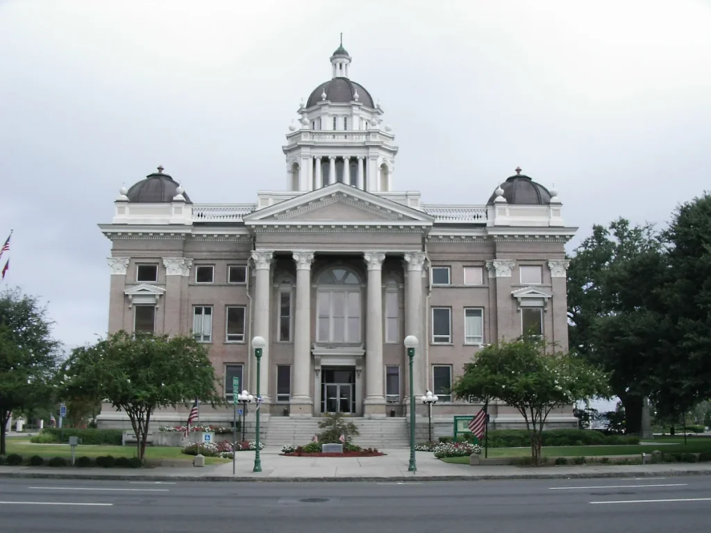 Lowndes County Courthouse in Valdosta, Georgia